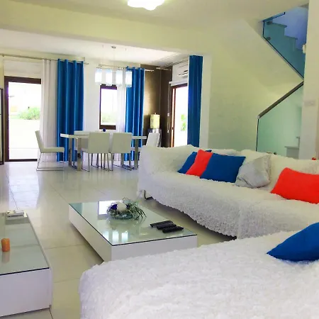 You And Your Family Will Love This 5 Star With Private Pool & Hot Tub, Protaras 1511