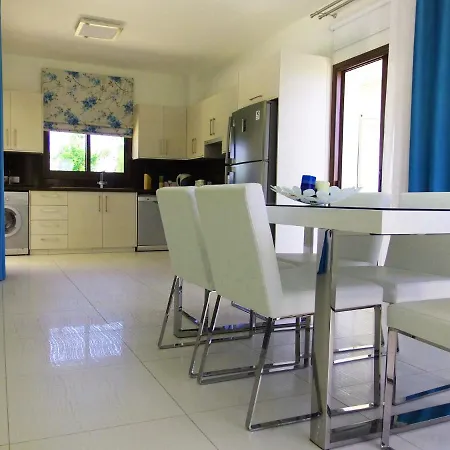 Villa You And Your Family Will Love This 5 Star With Private Pool & Hot Tub, Protaras 1511 Agia Napa
